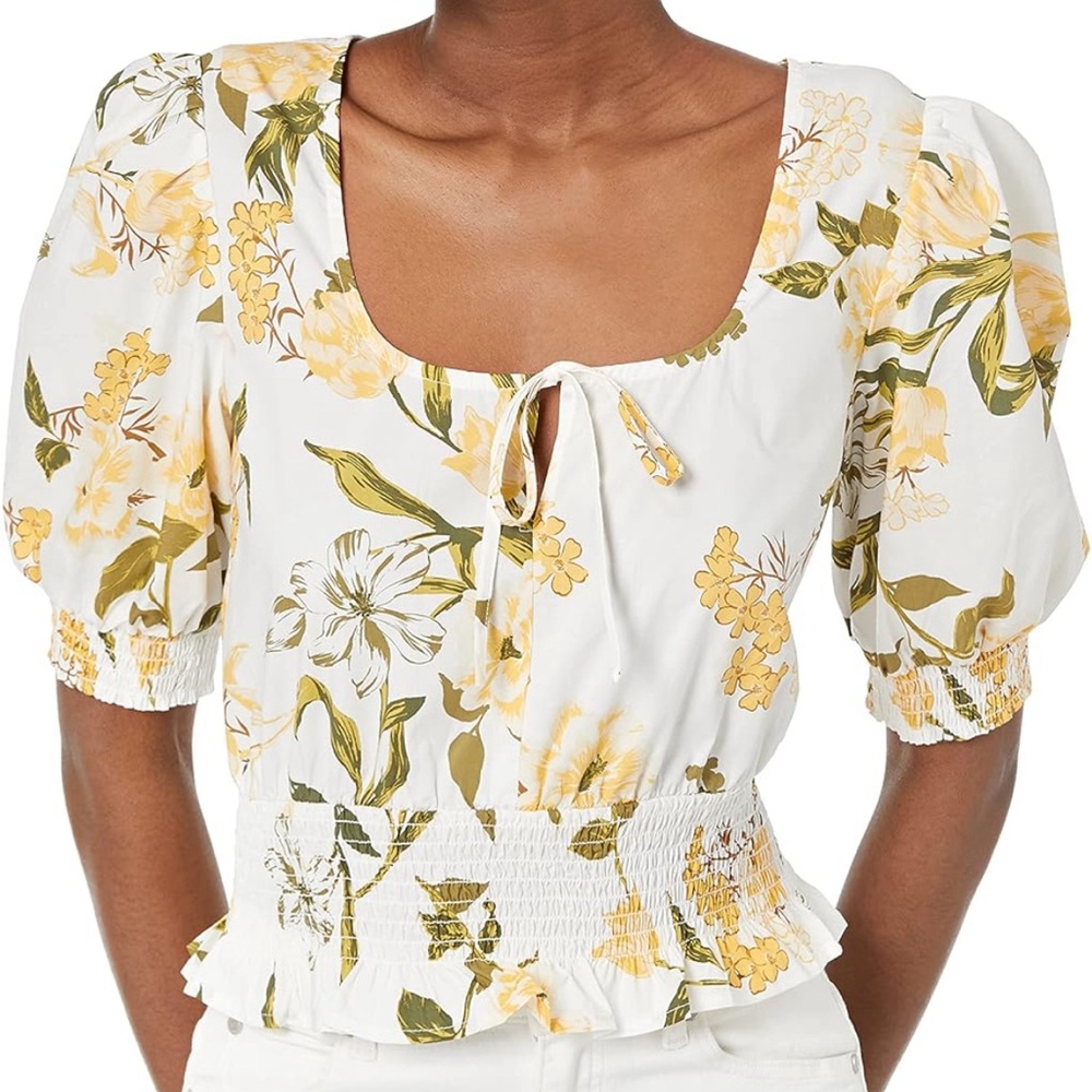 Steve Madden Sweet Memory Top in Ivory, Size M